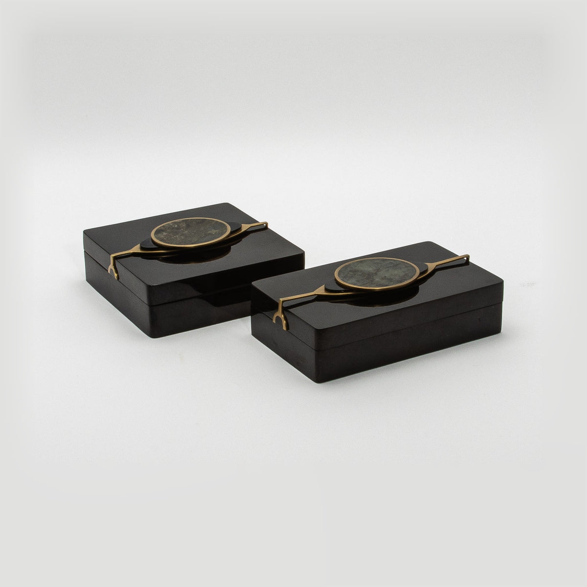 Set of 2 Boxes in Shell with Semi-Precious Stone and Brass by Kifu Paris