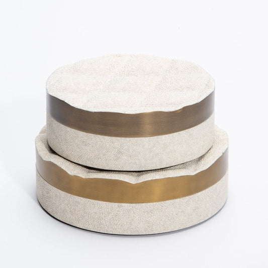Set of 2 Quilted Boxes in Cream Shagreen with Bronze Patina Brass by Kifu Paris