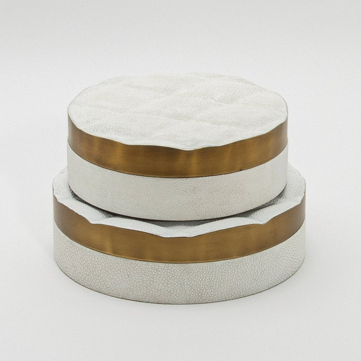 Set of 2 Quilted Boxes in White Shagreen with Bronze Patina Brass by Kifu Paris