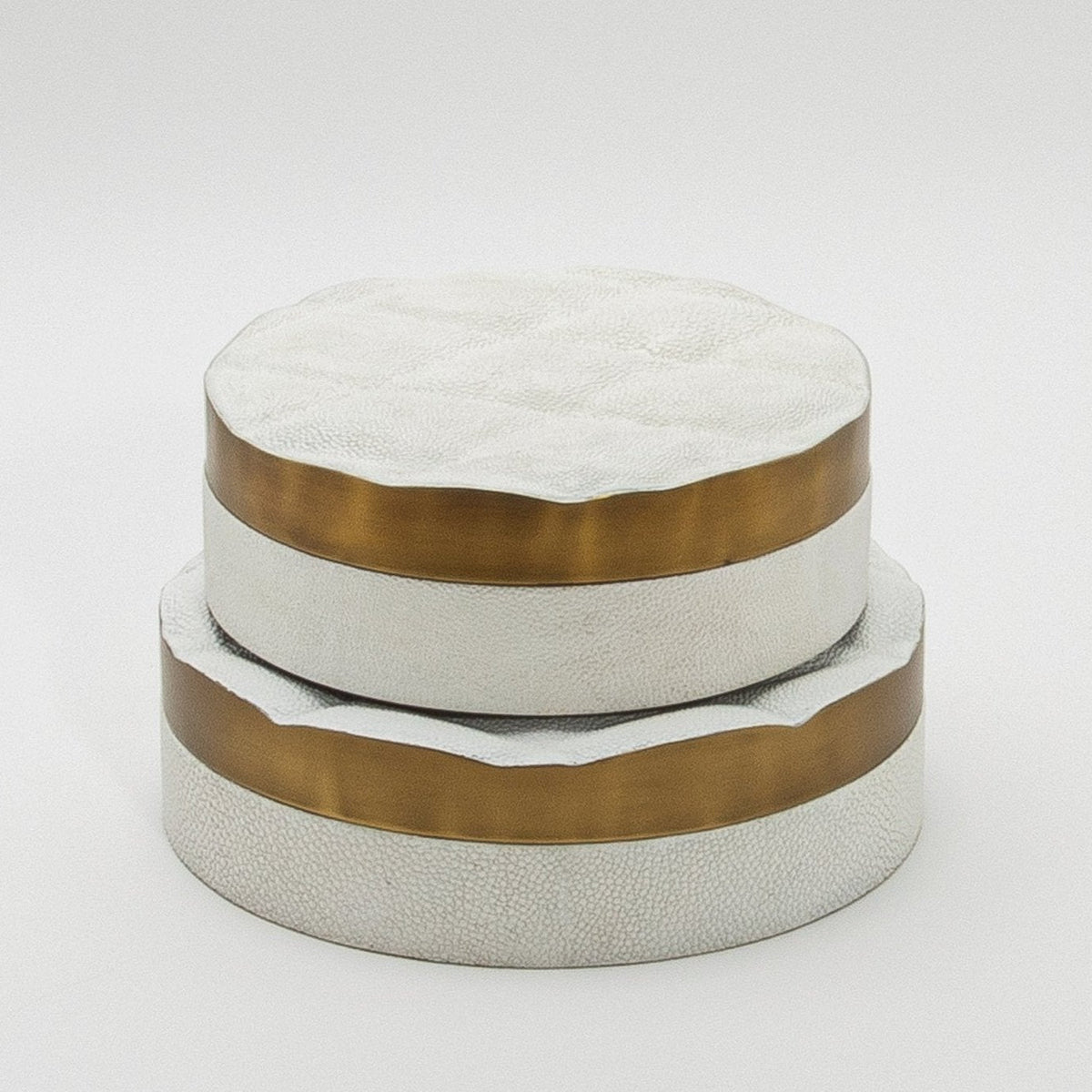 Set of 2 Quilted Boxes in White Shagreen with Bronze Patina Brass by Kifu Paris