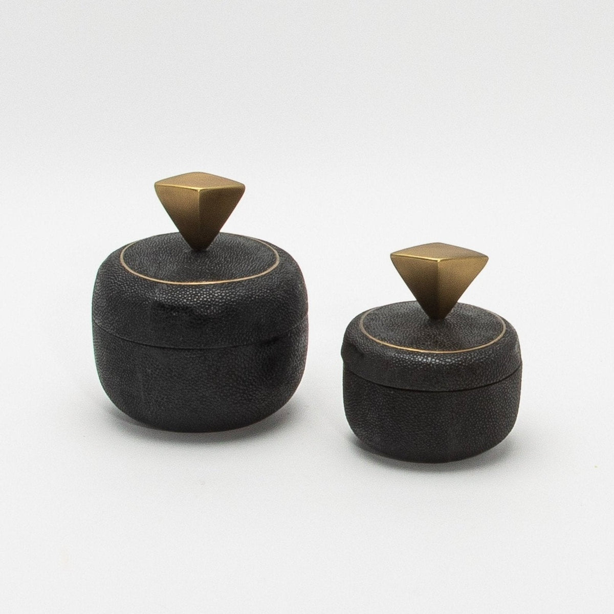 Set of 2 Round Boxes in Black Shagreen with Bronze Patina Brass Knob by Kifu Paris