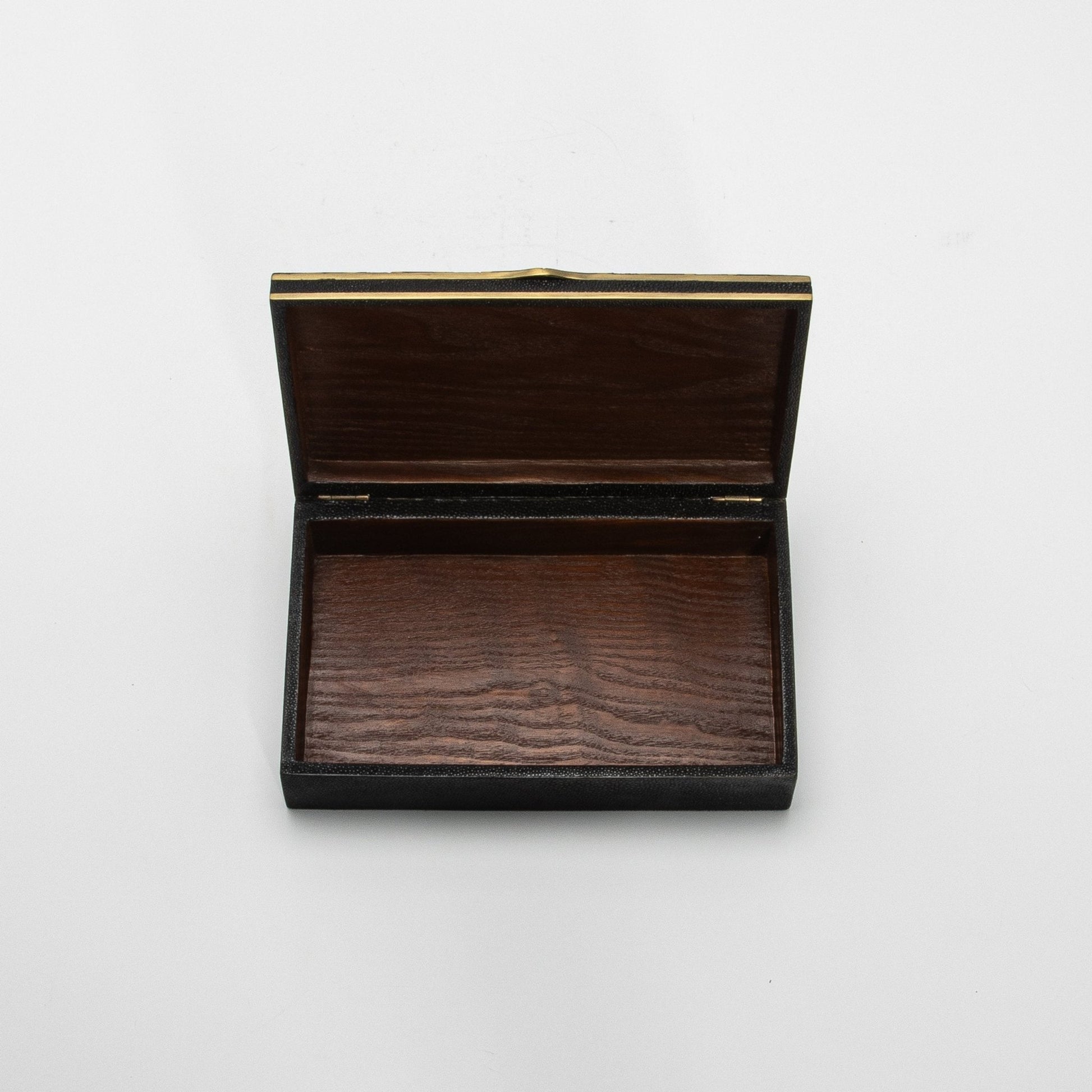 {{ product_title }} by {{ vendor }} – luxury {{ product_type }} at MOGUL