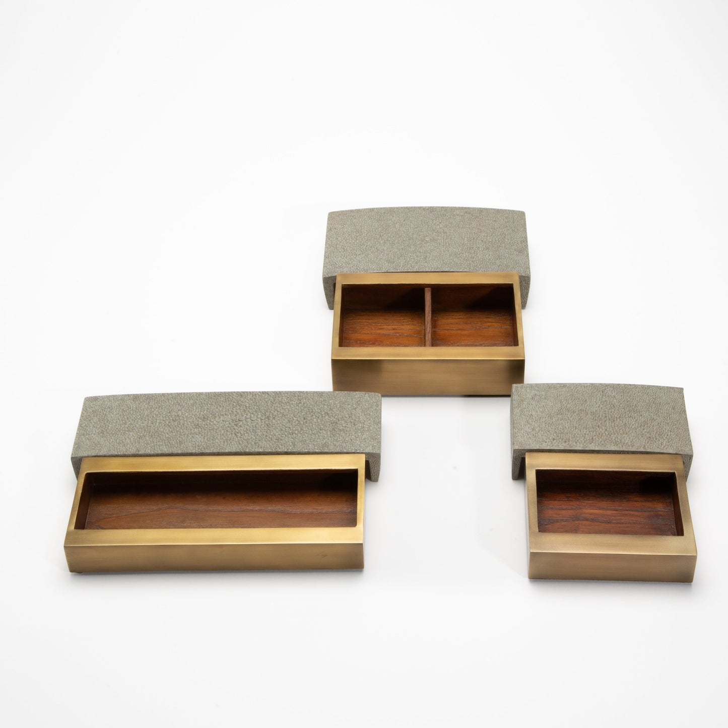 {{ product_title }} by {{ vendor }} – luxury {{ product_type }} at MOGUL