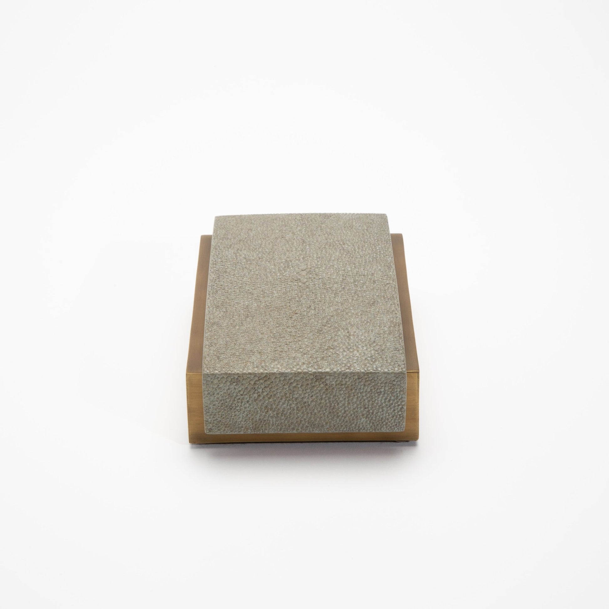 {{ product_title }} by {{ vendor }} – luxury {{ product_type }} at MOGUL