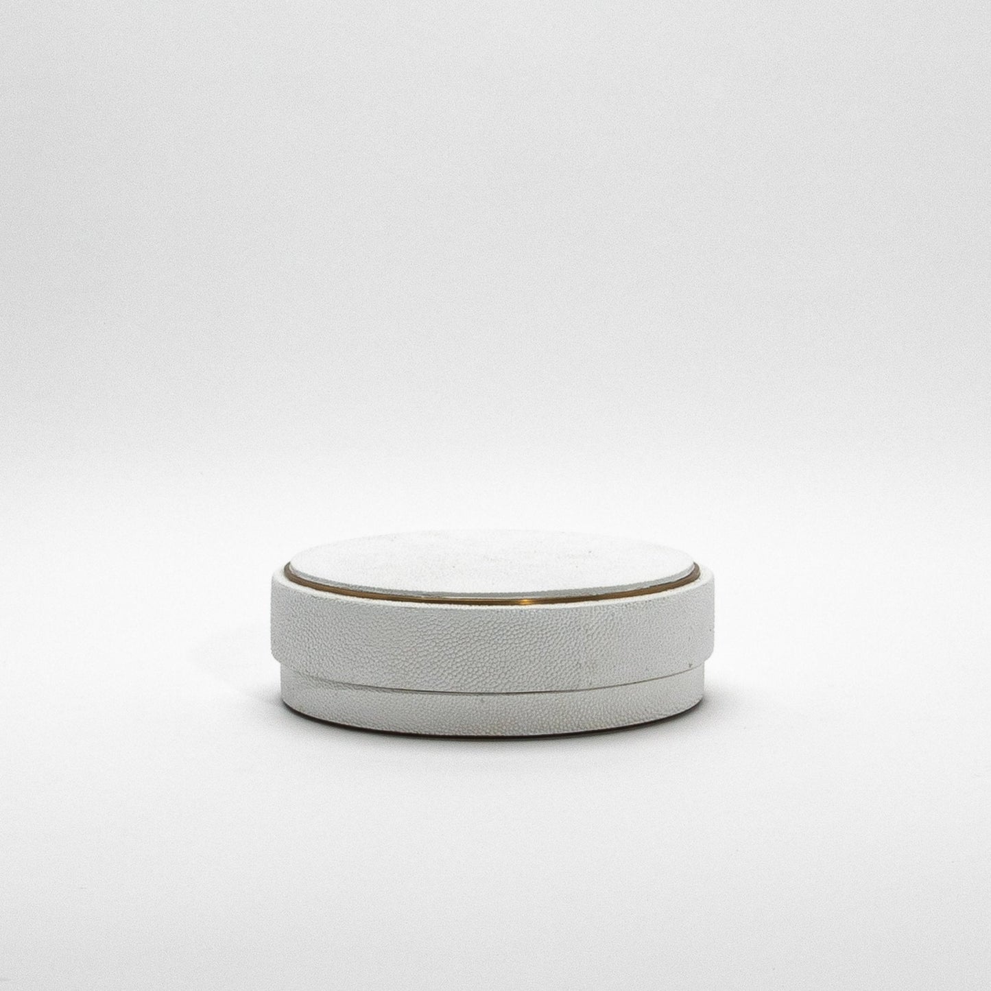 {{ product_title }} by {{ vendor }} – luxury {{ product_type }} at MOGUL