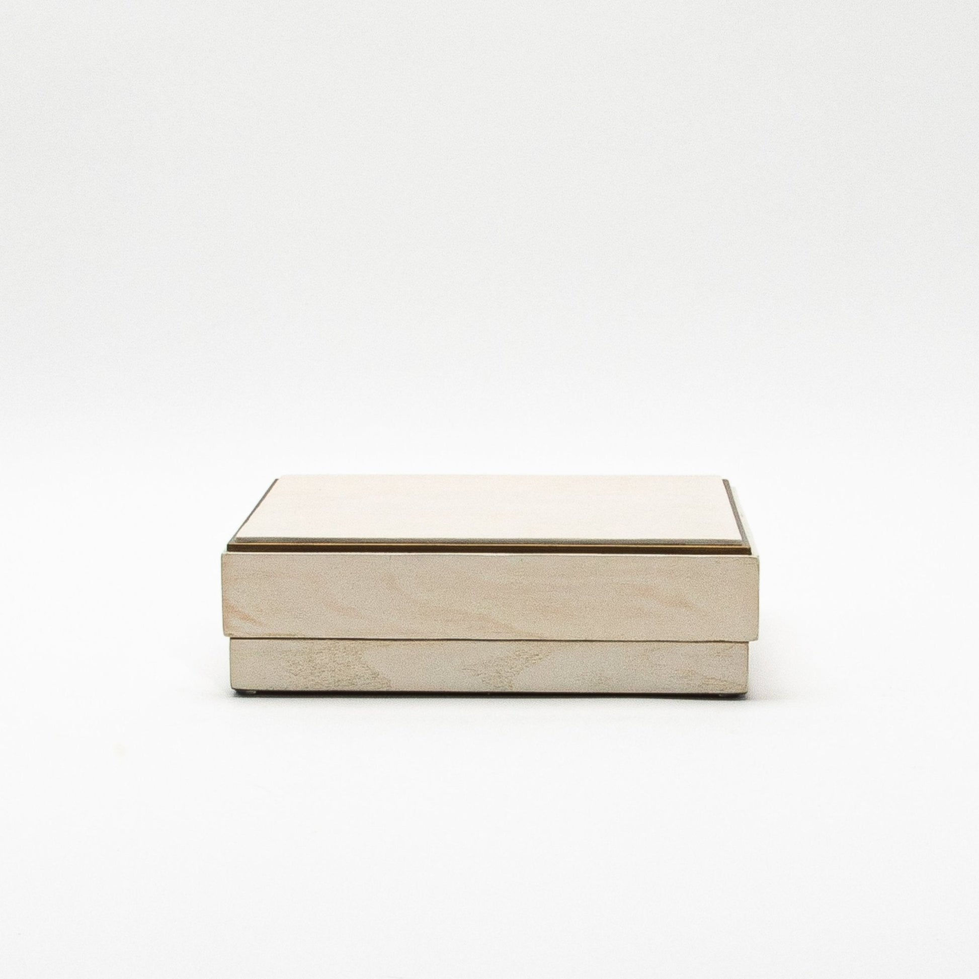 {{ product_title }} by {{ vendor }} – luxury {{ product_type }} at MOGUL