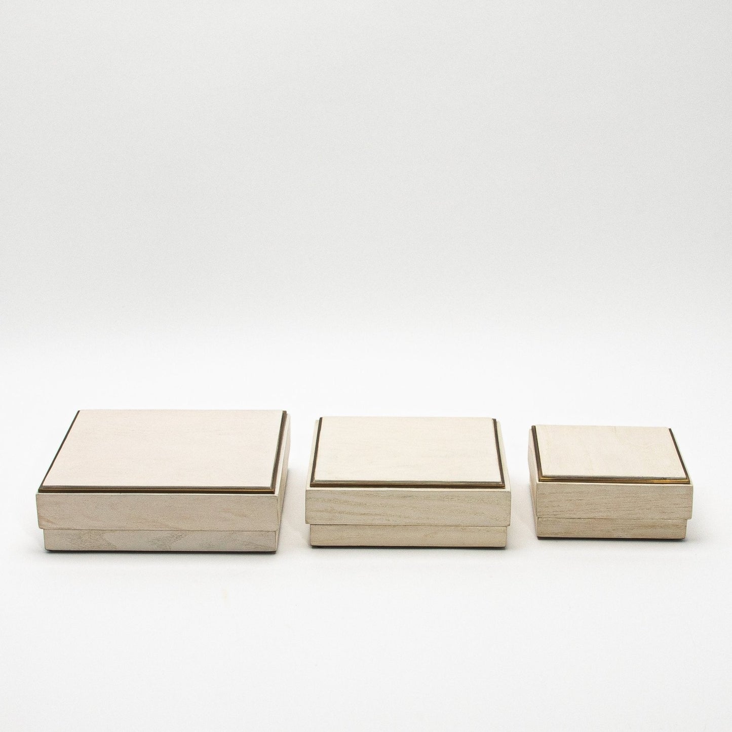 {{ product_title }} by {{ vendor }} – luxury {{ product_type }} at MOGUL