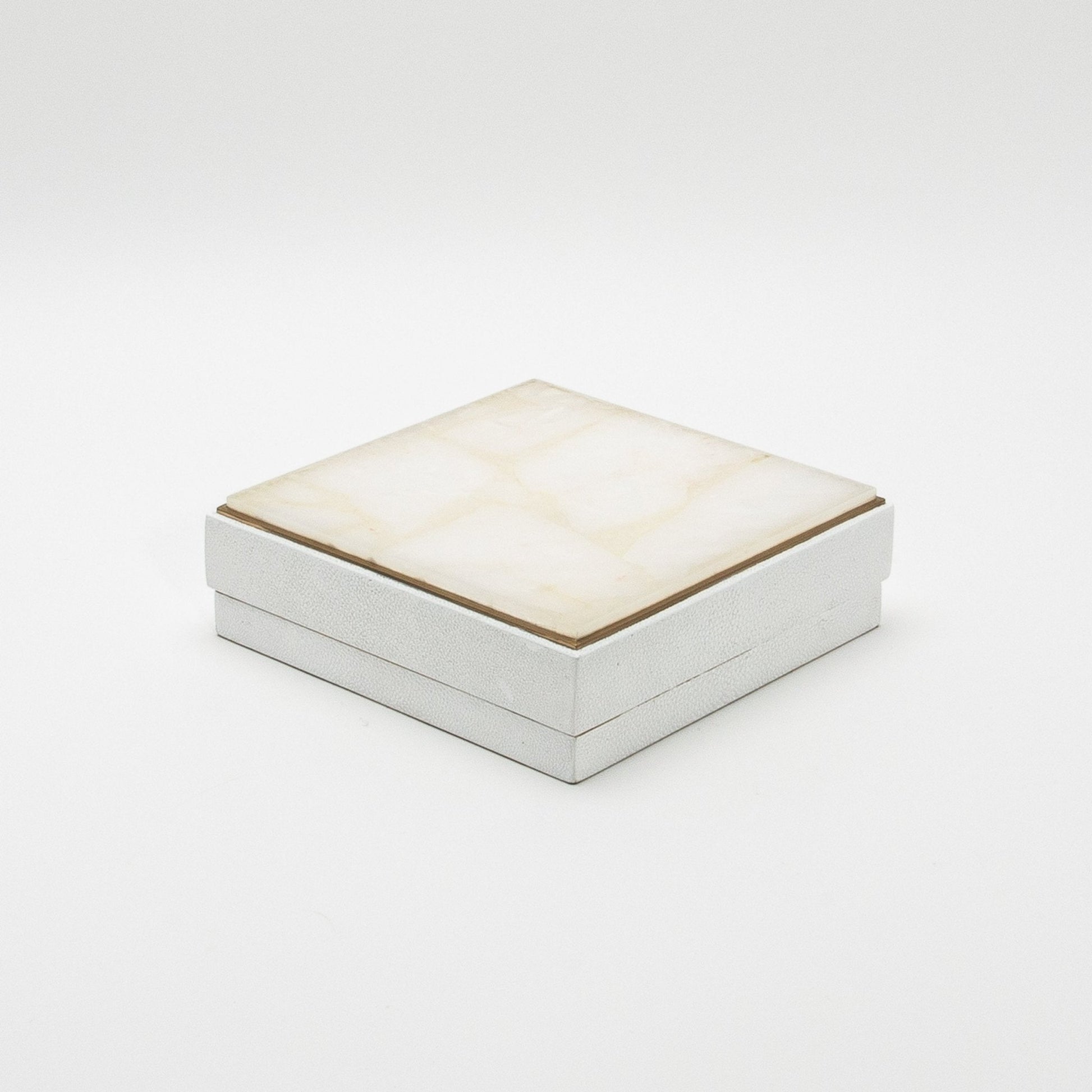 {{ product_title }} by {{ vendor }} – luxury {{ product_type }} at MOGUL