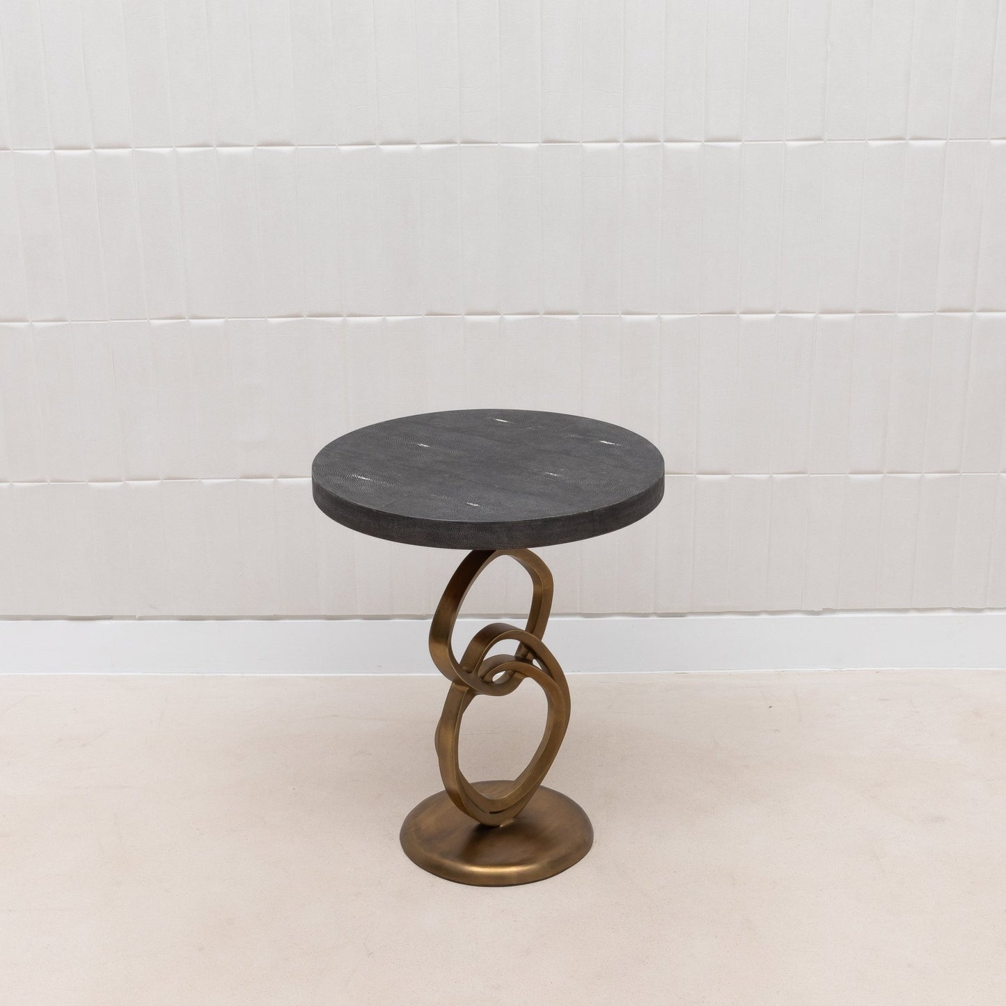 {{ product_title }} by {{ vendor }} – luxury {{ product_type }} at MOGUL