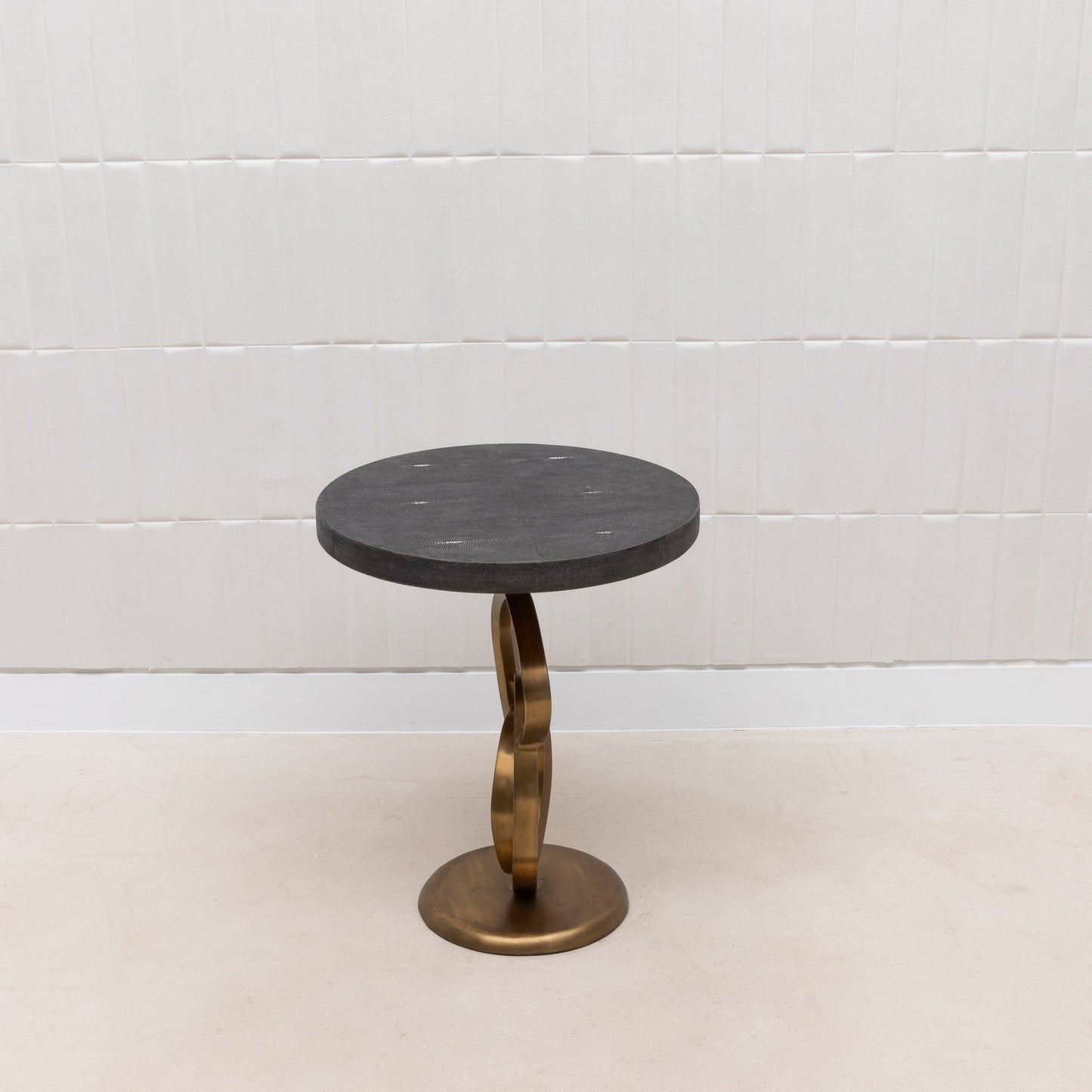 {{ product_title }} by {{ vendor }} – luxury {{ product_type }} at MOGUL