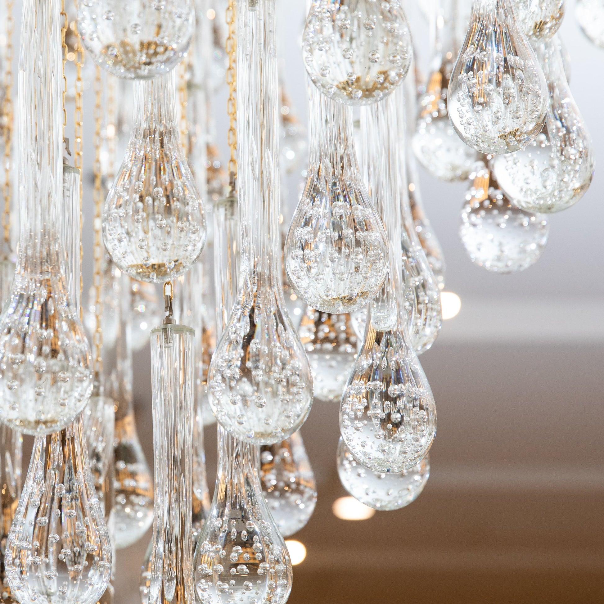 Hand-Blown Murano Raindrop Chandelier in Clear with Polished Brass Fittings