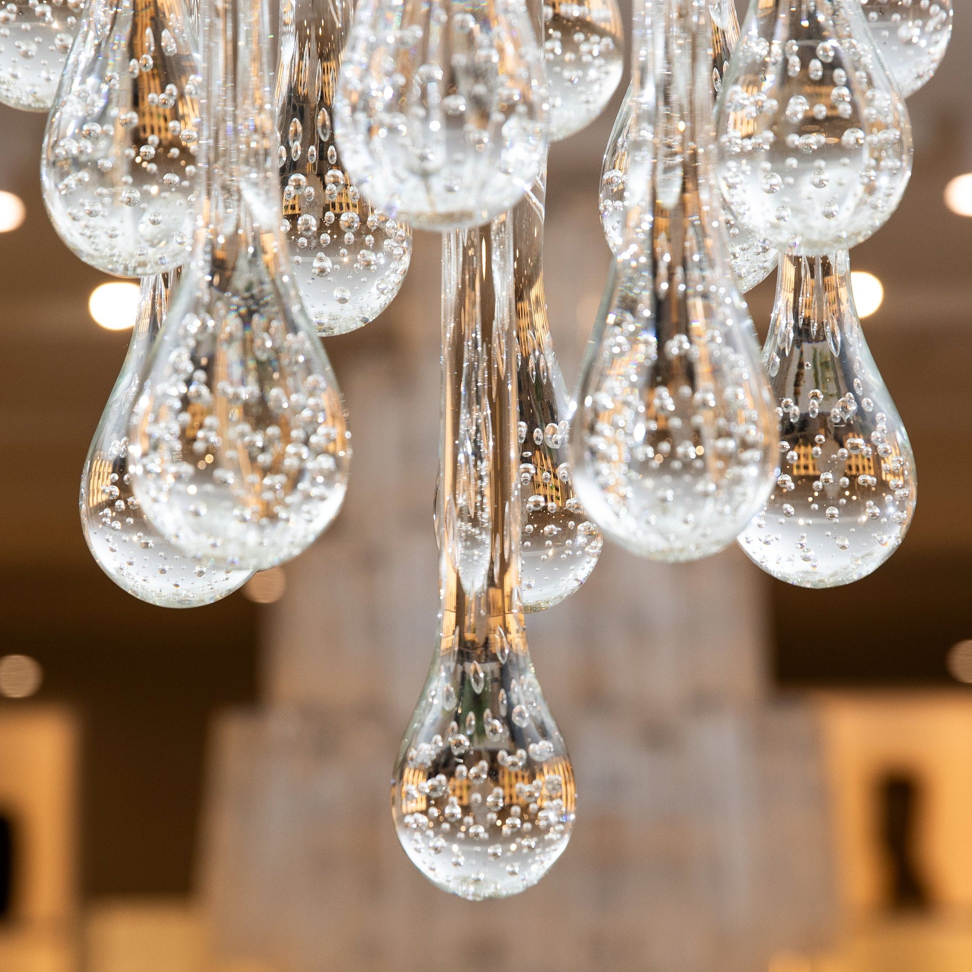 Hand-Blown Murano Raindrop Chandelier in Clear with Polished Brass Fittings