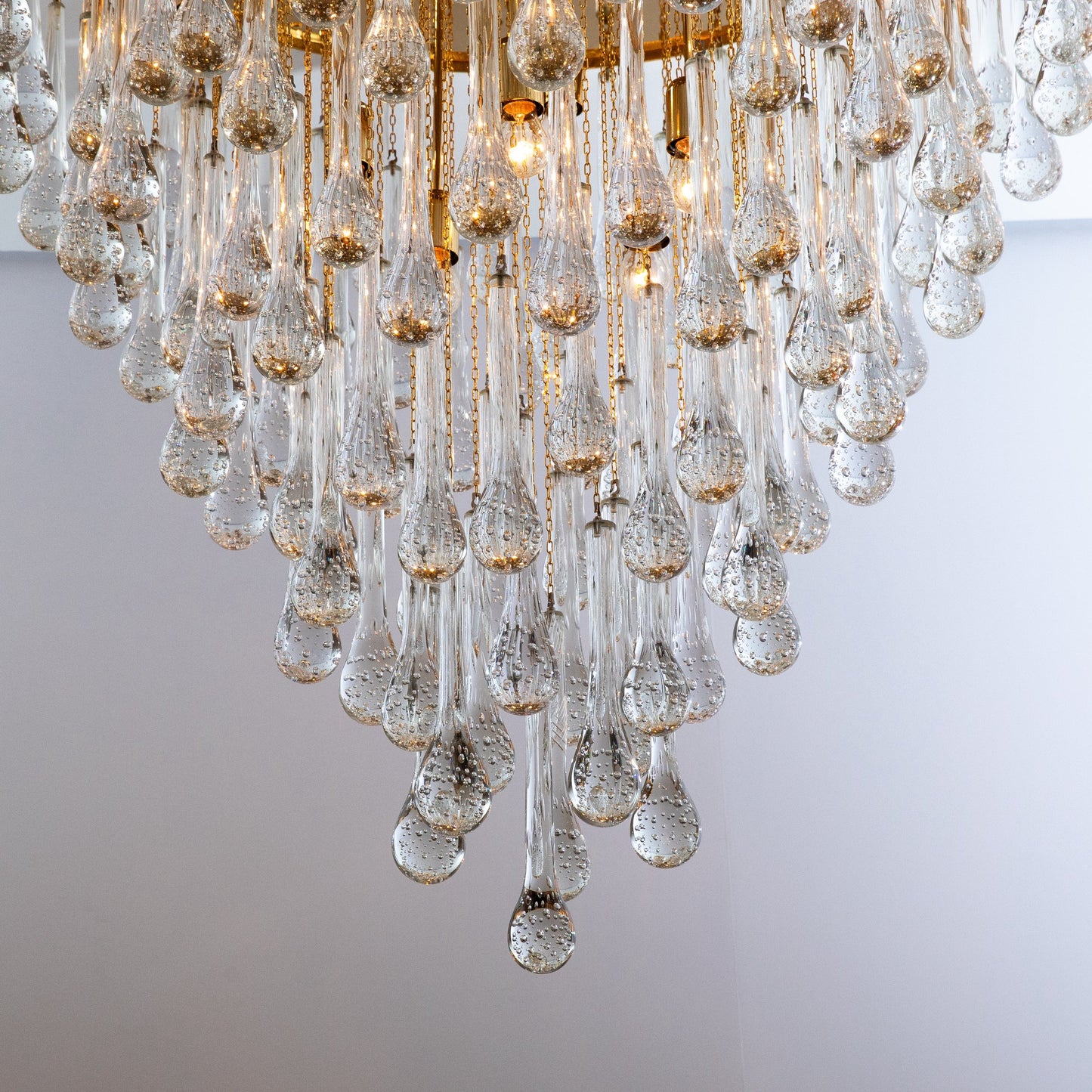 Hand-Blown Murano Raindrop Chandelier in Clear with Polished Brass Fittings