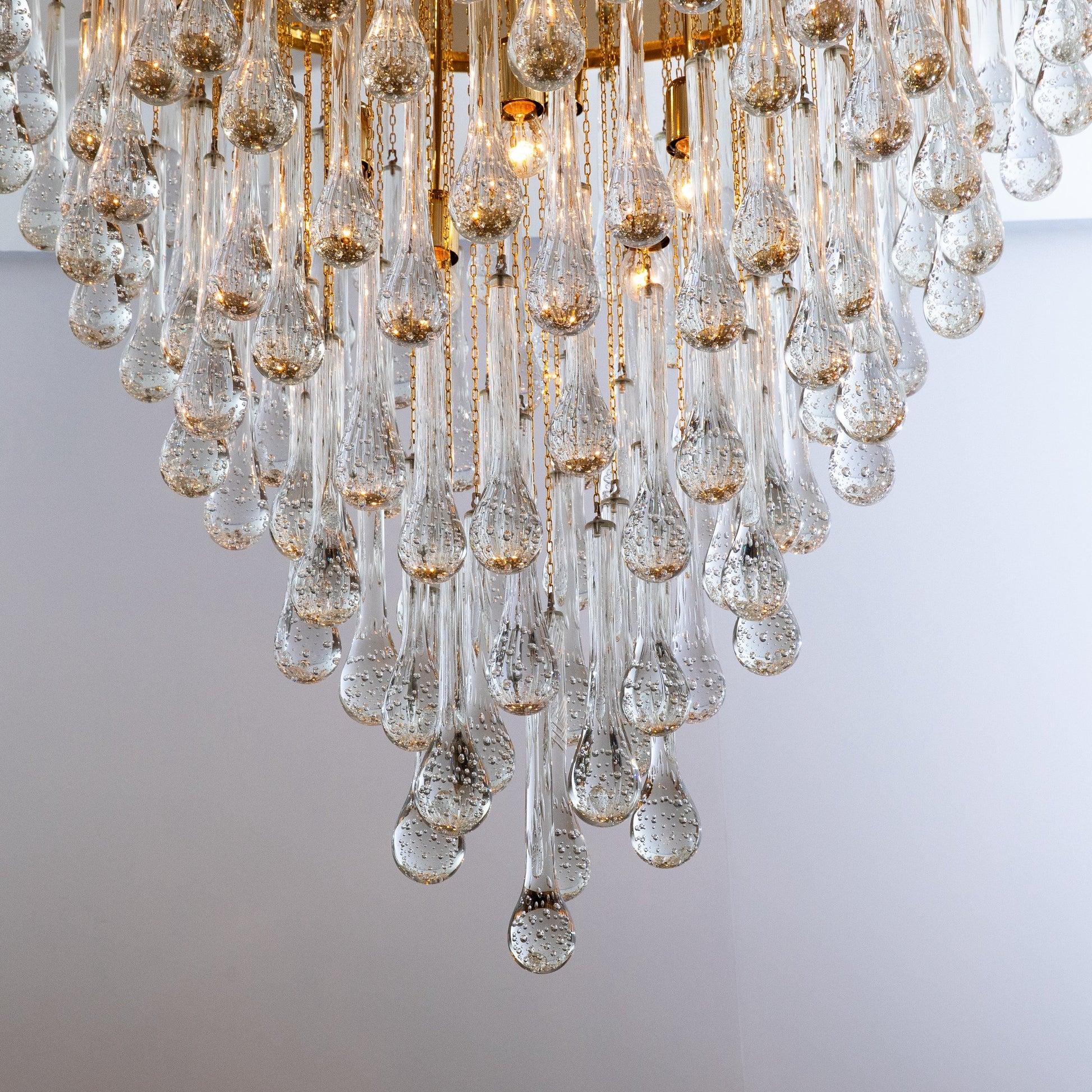 Hand-Blown Murano Raindrop Chandelier in Clear with Polished Brass Fittings