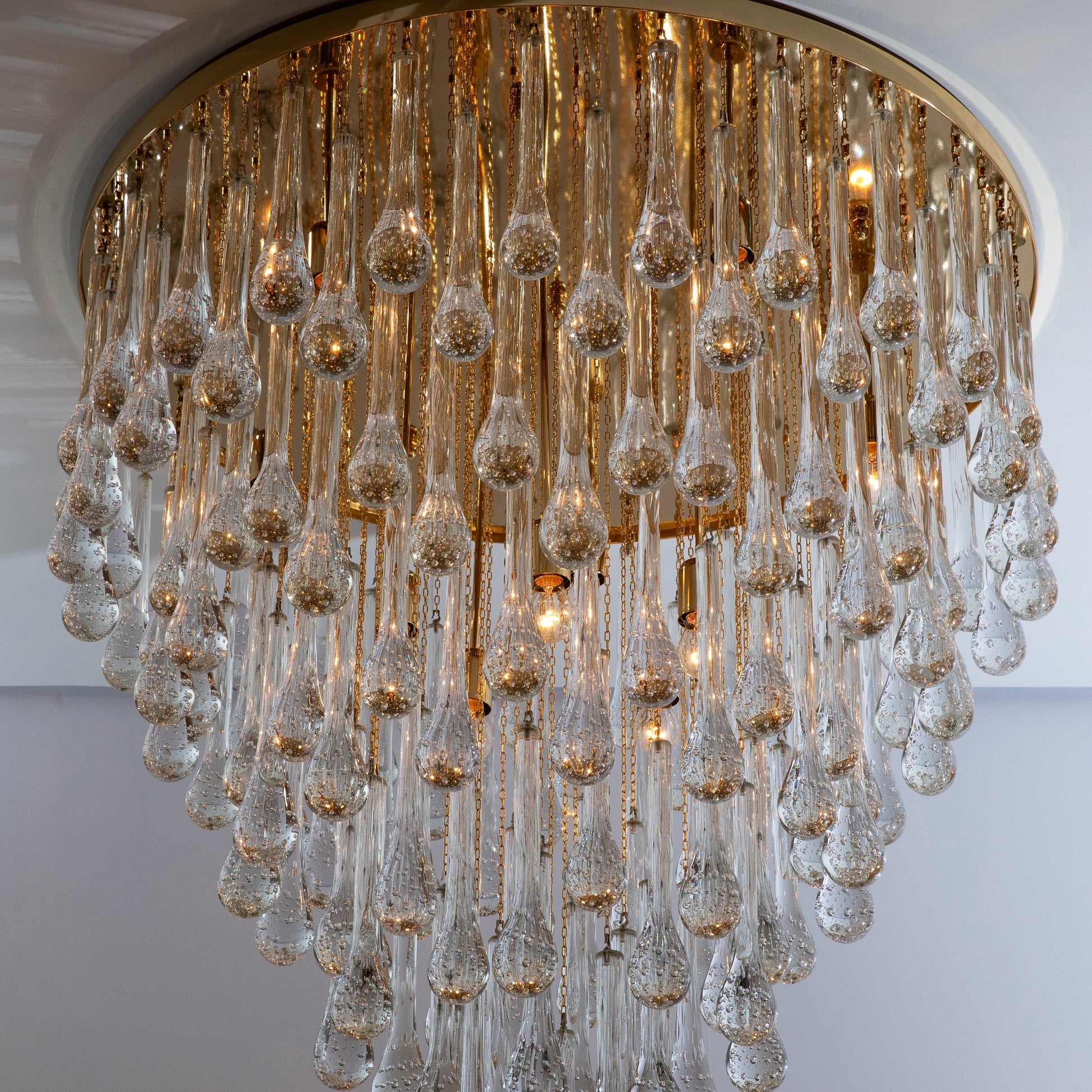 Hand-Blown Murano Raindrop Chandelier in Clear with Polished Brass Fittings