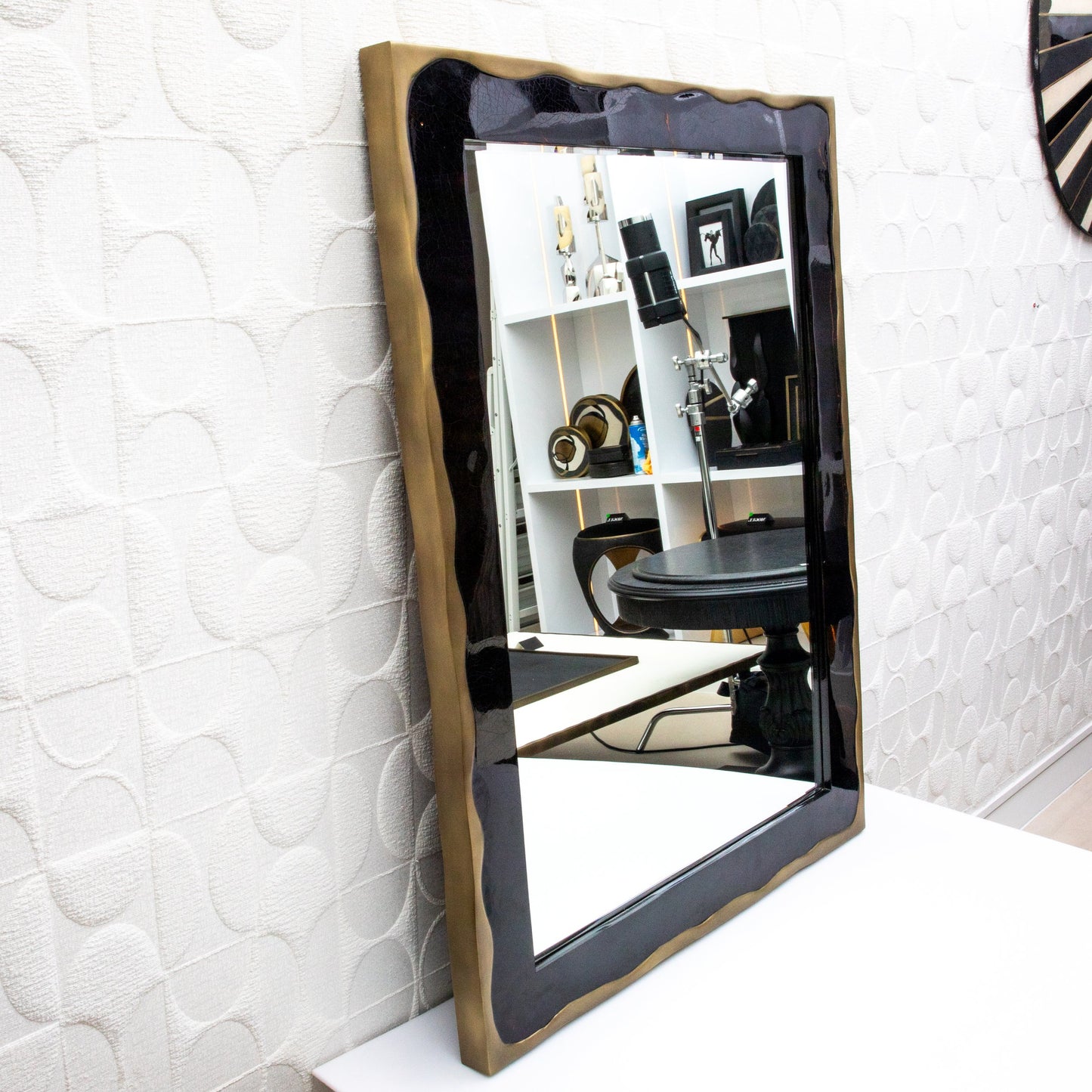 Melting Mirror by KIFU Paris