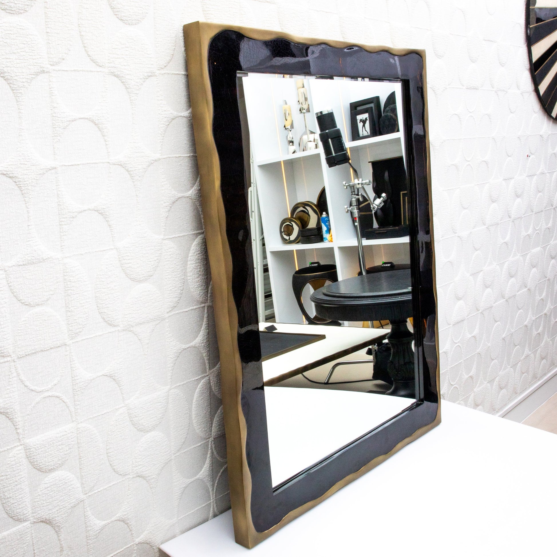 Melting Mirror by KIFU Paris
