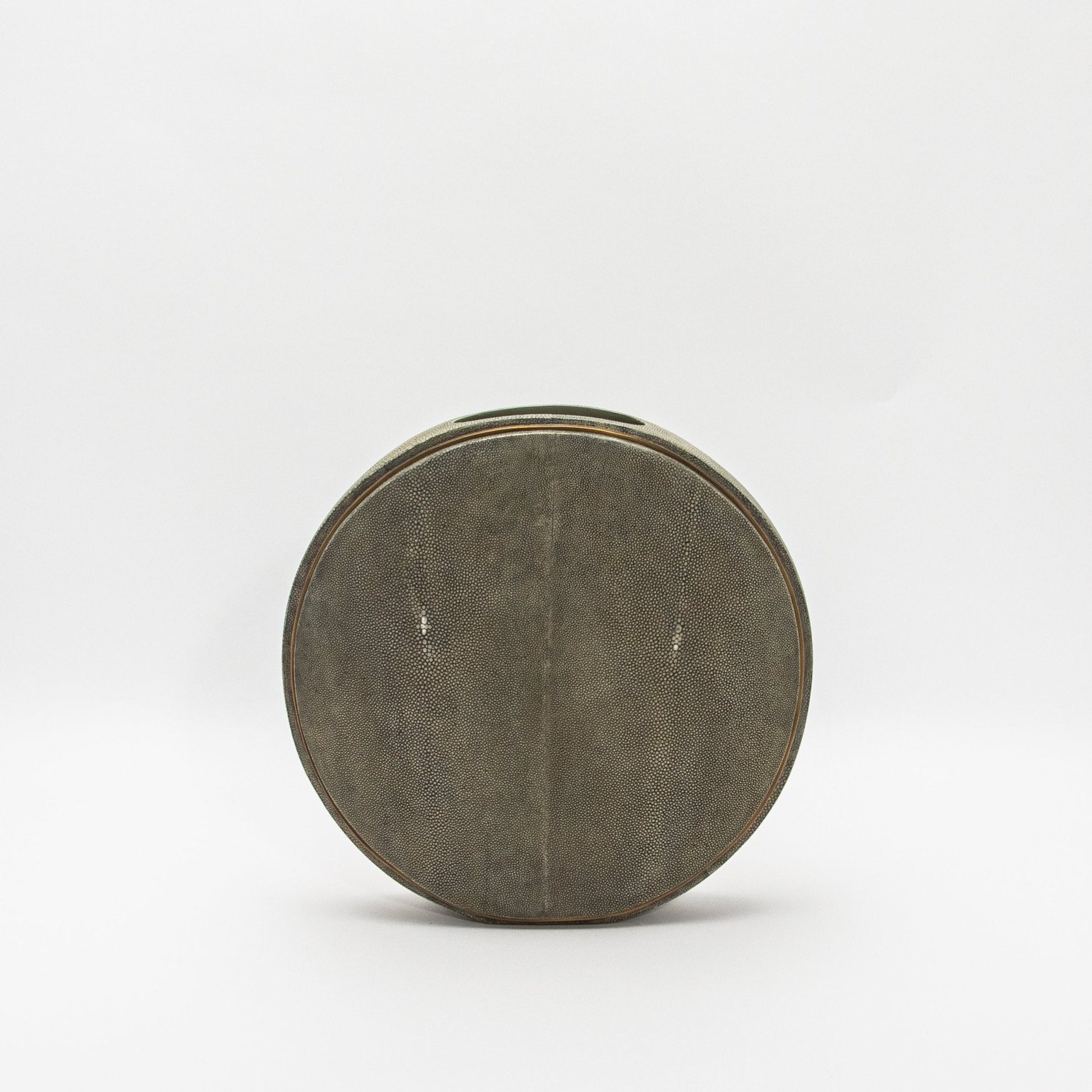 {{ product_title }} by {{ vendor }} – luxury {{ product_type }} at MOGUL