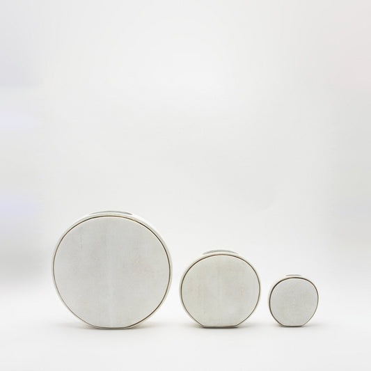Vase in White Shagreen with Brass by R&Y Augousti