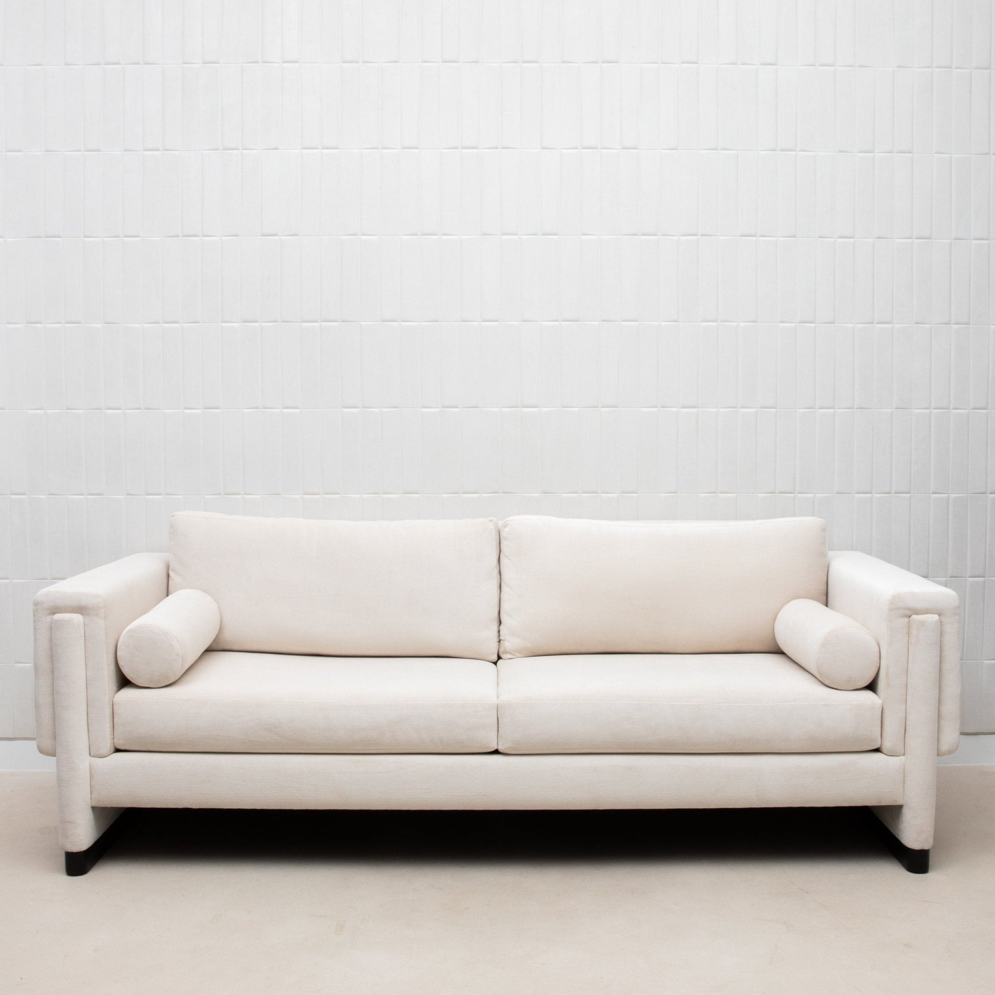 {{ product_title }} by {{ vendor }} – luxury {{ product_type }} at MOGUL