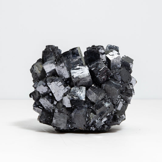 {{ product_title }} by {{ vendor }} – luxury {{ product_type }} at MOGUL