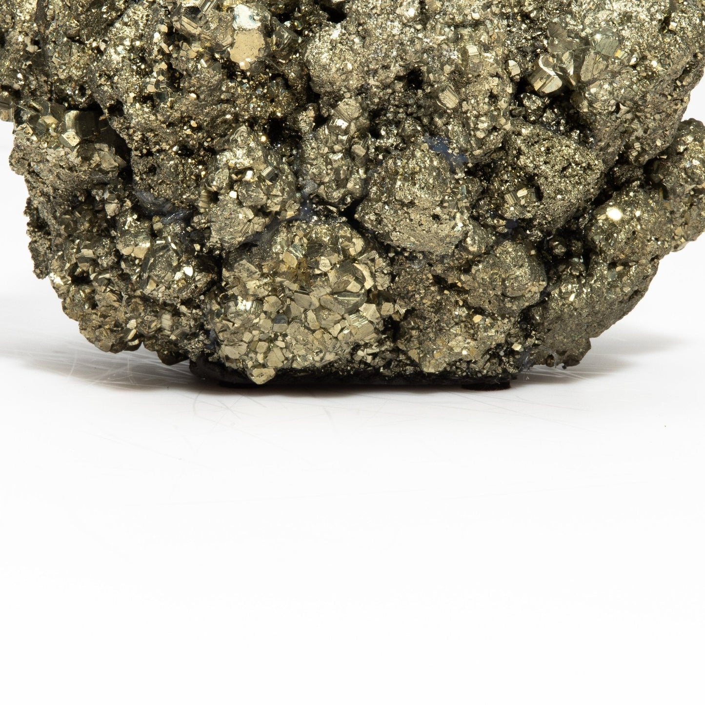 {{ product_title }} by {{ vendor }} – luxury {{ product_type }} at MOGUL