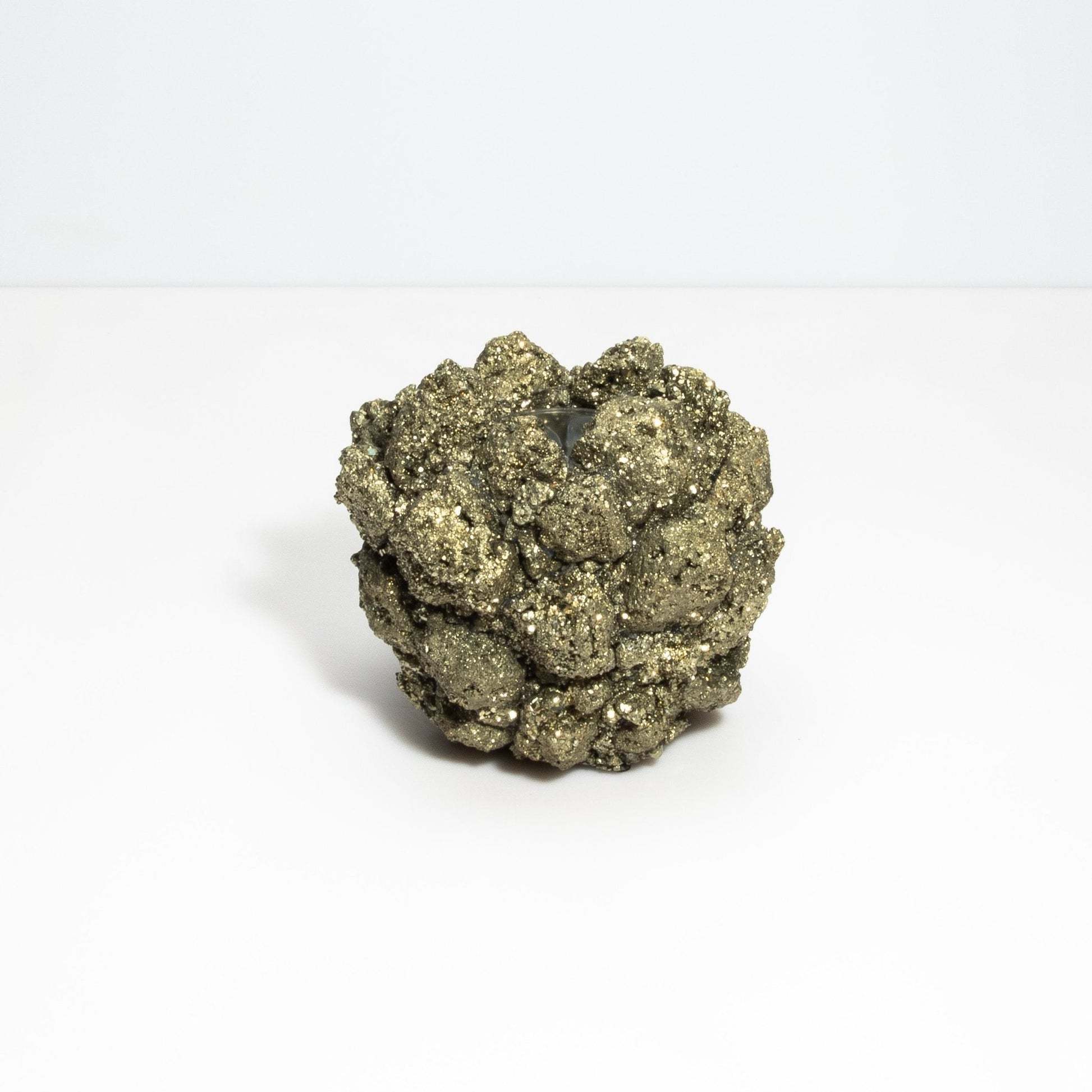 {{ product_title }} by {{ vendor }} – luxury {{ product_type }} at MOGUL