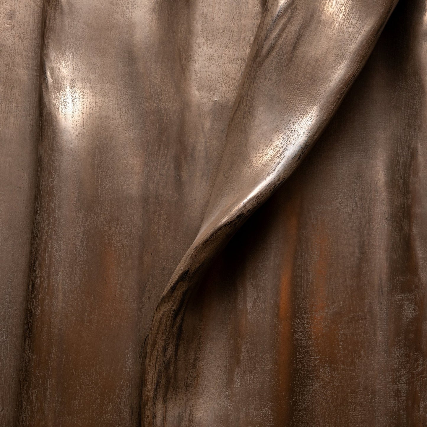 {{ product_title }} by {{ vendor }} – luxury {{ product_type }} at MOGUL