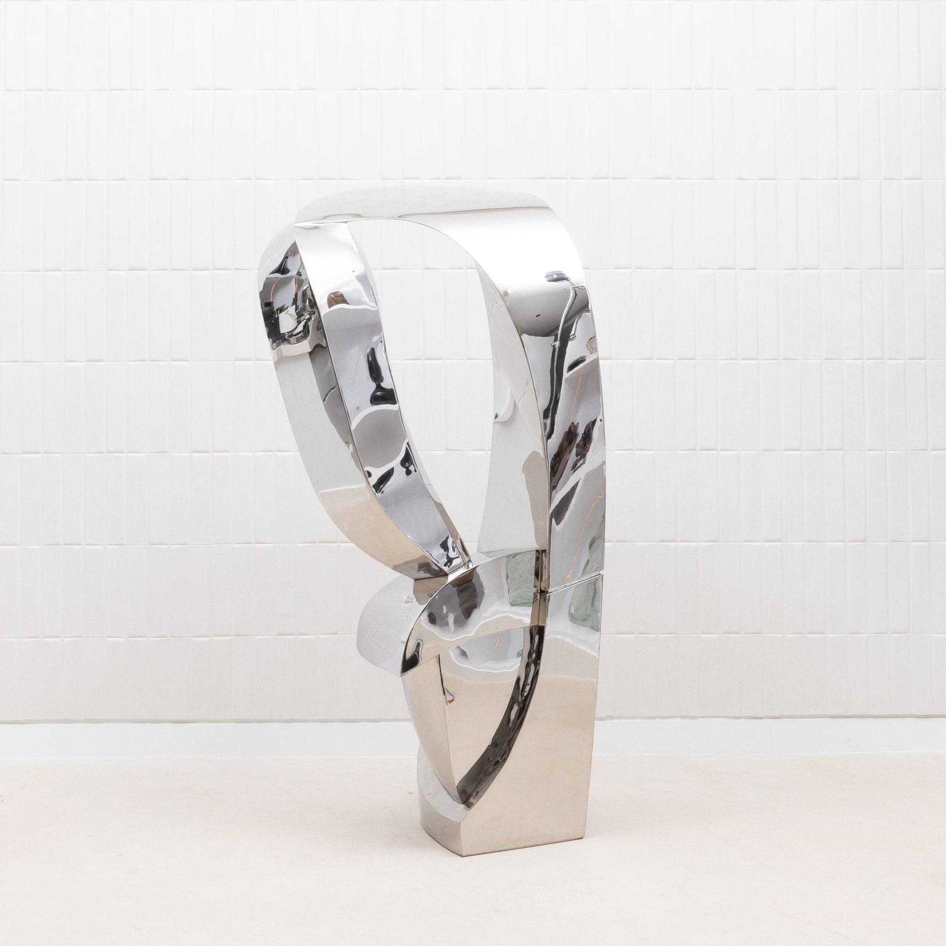 {{ product_title }} by {{ vendor }} – luxury {{ product_type }} at MOGUL